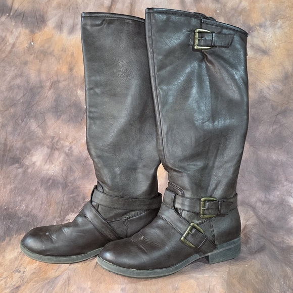 Madden Girl Riding Boots Legacie Buckle Rear Zip Chocolate Brown 9.5 - Picture 2 of 15